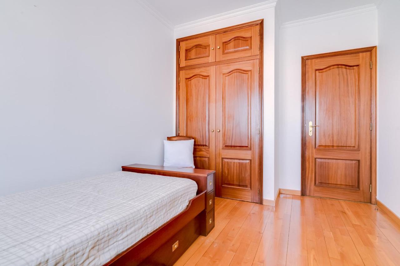 Mango Apartment - Faro City Center Bagian luar foto